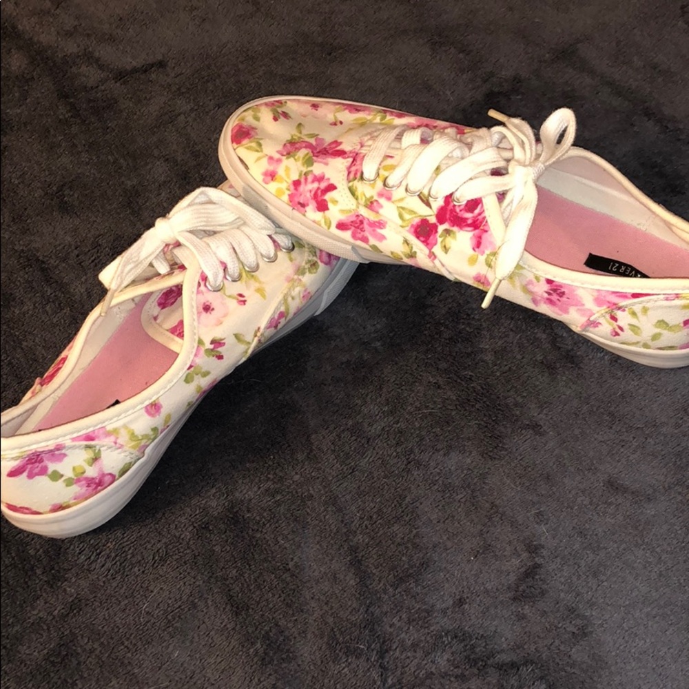 Forever 21 flower shoes